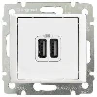 Розетка 2xUSB Legrand VALENA CLASSIC, белый, 770470