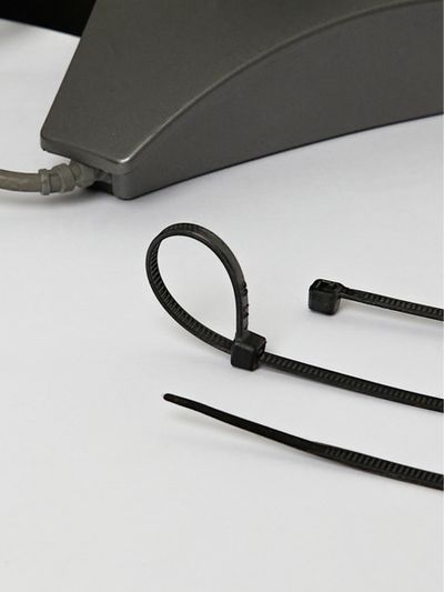 Хомут 2,5х150мм нейлон черный (100шт) IEK