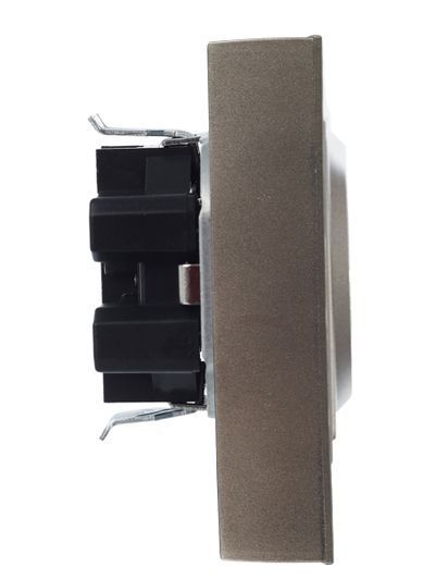 BRITE Розетка 2-местная с заземлением с защитными шторками 16А в сборе РСш12-3-БрШ шампань IEK