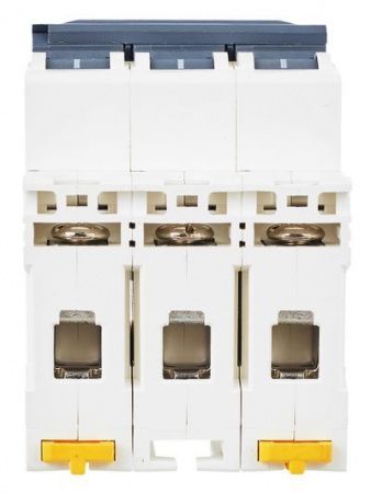 ARMAT Автоматический выключатель M06N 3P D 63А IEK