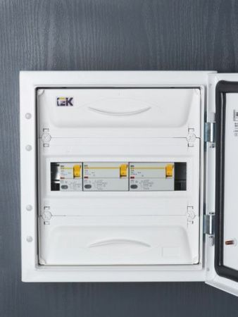 Выключатель дифференциальный (УЗО) ВД1-63S 4Р 32А 100мА IEK