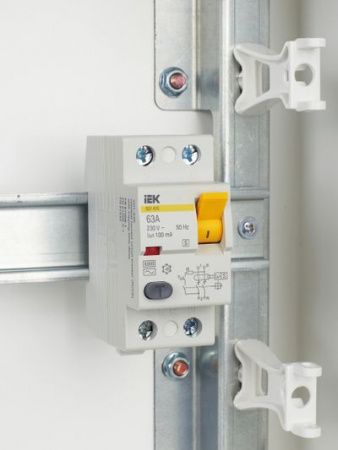 Выключатель дифференциальный (УЗО) ВД1-63S 2Р 63А 100мА IEK