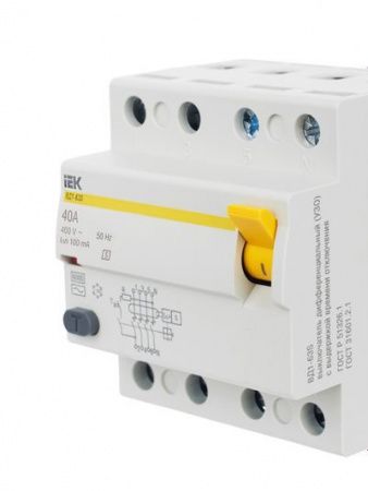 Выключатель дифференциальный (УЗО) ВД1-63S 4Р 40А 100мА IEK