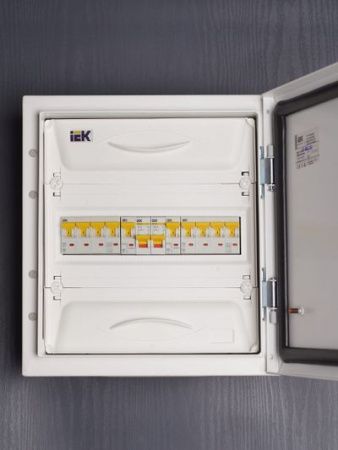 KARAT Автоматический выключатель ВА47-60M 1P B 10А 6кА IEK